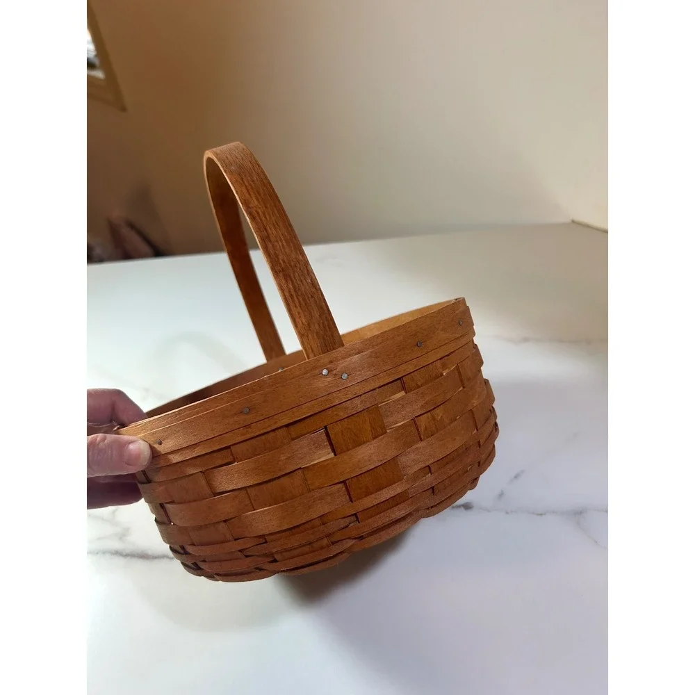 Longaberger 1989 Vintage Round Handwoven Basket with Handle Made in USA 8 Inch